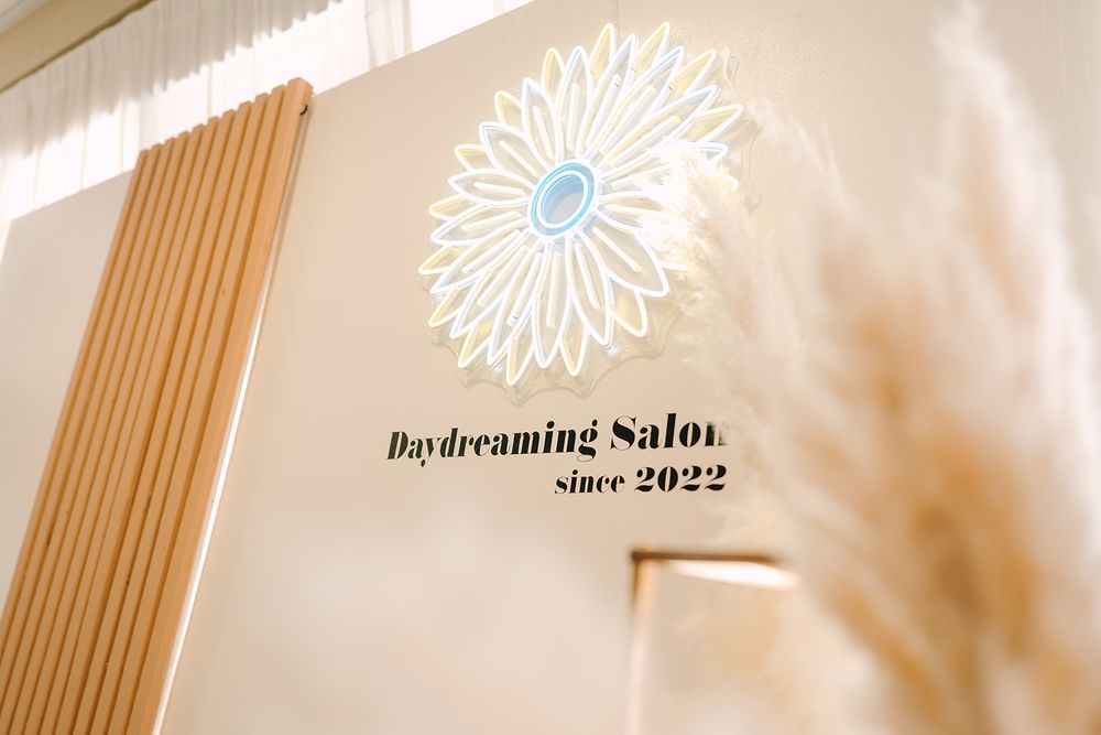 Daydreaming Head Spa Logo