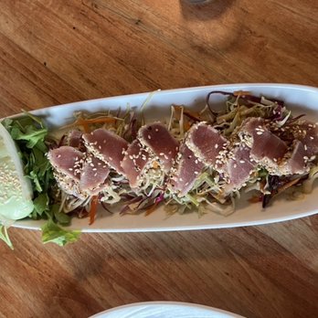 The Gryphon - Sesame Tuna - New American Near Me - Burlington, Vermont