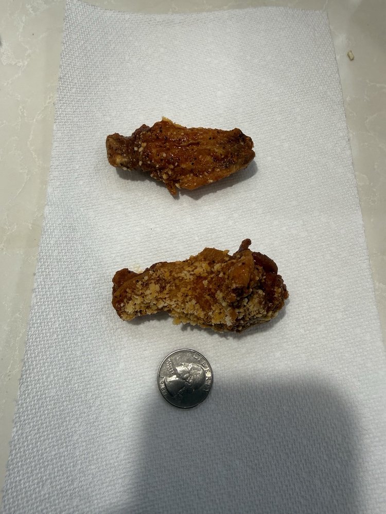 Tasty Wing And Seafood Logo