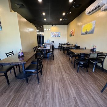 Ribs & Broth - Inside - Vietnamese Near Me - Waipahu, Hawaii Ribs & Broth - Inside - Vietnamese Near Me - Waipahu, Hawaii