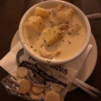 Front Street Pub - Clam chowder - Pubs Near Me - Belfast, Maine Front Street Pub - Clam chowder - Pubs Near Me - Belfast, Maine