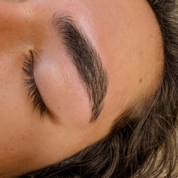 The Unbound Beauty - Men's brow wax