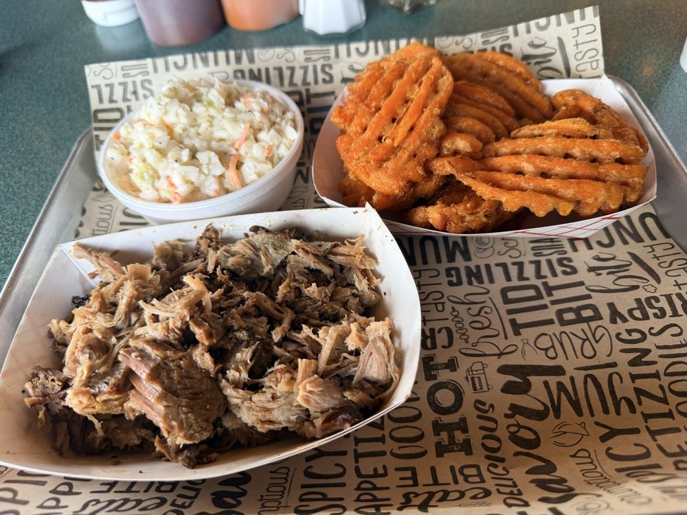 Dub's Back Porch BBQ Logo