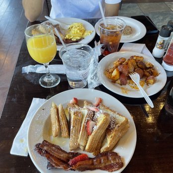 Famous Toastery - Stuffed French Toast , Breakfast Potatoes rumosa - Breakfast & Brunch Near Me - Winston-salem, North Carolina Famous Toastery - Stuffed French Toast , Breakfast Potatoes rumosa - Breakfast & Brunch Near Me - Winston-salem, North Carolina