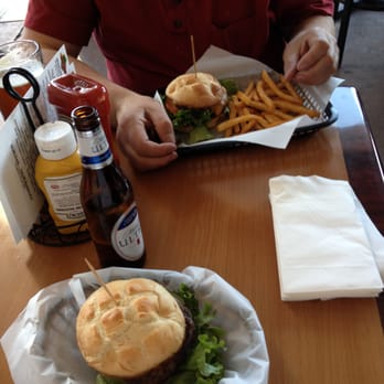 Jacks Place - My equally good-looking burger tasted like the ketchup I put on it.  :-/ - American Near Me - Boulder City, Nevada