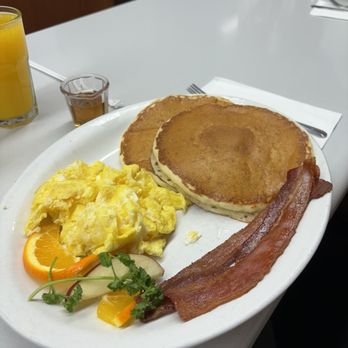 Paula's Pancake House - Buttermilk pancake combination - Breakfast & Brunch Near Me - Solvang, California Paula's Pancake House - Buttermilk pancake combination - Breakfast & Brunch Near Me - Solvang, California
