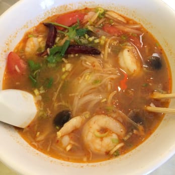 Khun 9 Thai Kitchen - Tom yum noodle soup - Thai Near Me - Torrance, California