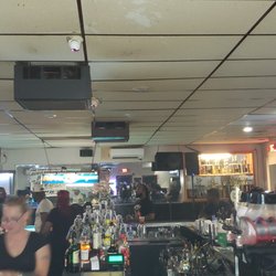 Five Points Cocktail Lounge - Completely garbage the dj is straight trash