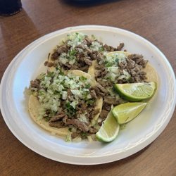 Rolbertos Mexican Food - Carne asada street tacos