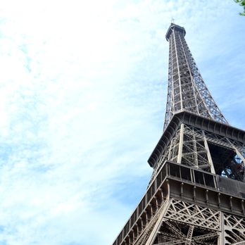 La Tour Eiffel - Up close - Landmarks & Historical Buildings Near Me - Paris, 75