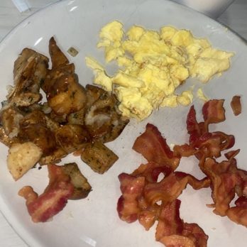 Talavera Azul - Kids 1 egg breakfast with potatoes and bacon - Mexican Near Me - Chula Vista, California Talavera Azul - Kids 1 egg breakfast with potatoes and bacon - Mexican Near Me - Chula Vista, California