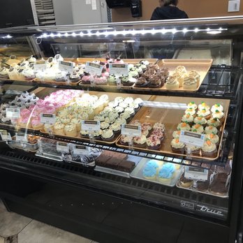 Freed's Bakery - When you walk in, you smell 30 yrs of excellence - Bakeries Near Me - Las Vegas, Nevada Freed's Bakery - When you walk in, you smell 30 yrs of excellence - Bakeries Near Me - Las Vegas, Nevada
