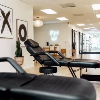 Lavish Oak - Hair Salons Near Me - Ontario, California Lavish Oak - Hair Salons Near Me - Ontario, California