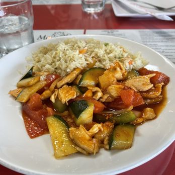 Mai's Thai Restaurant - Thai Near Me - Marysville, Washington