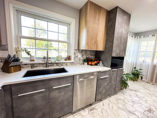 KGM Construction Group Logo