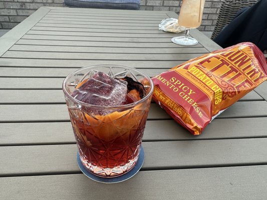 Veranda Lounge by null