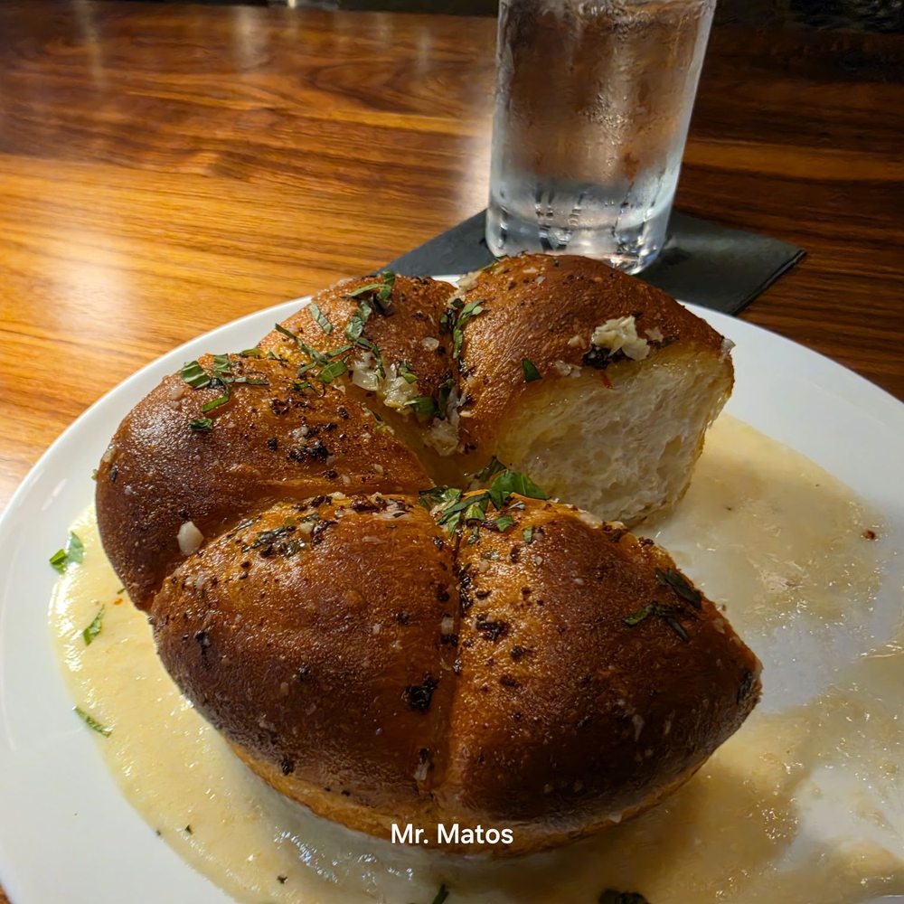 Howard & Platt - Garlic bread - Breakfast & Brunch Near Me - Tampa, Florida Howard & Platt - Garlic bread - Breakfast & Brunch Near Me - Tampa, Florida