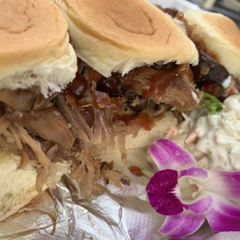 Sew Hop'd - Tiki Terrace food truck Pulled Pork Sliders, these were delicious! - Pubs Near Me - Huntley, Illinois