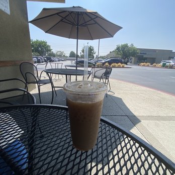 Local Grind Coffee + Cafe - Medium coffee - Coffee & Tea Near Me - Long Beach, California