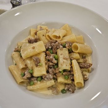 Maurizio's on the Water - Rigatoni alla maurizio - Italian Near Me - Beechhurst, New York Maurizio's on the Water - Rigatoni alla maurizio - Italian Near Me - Beechhurst, New York