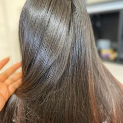 Mil Rosas Salon - Resultados de una keratina