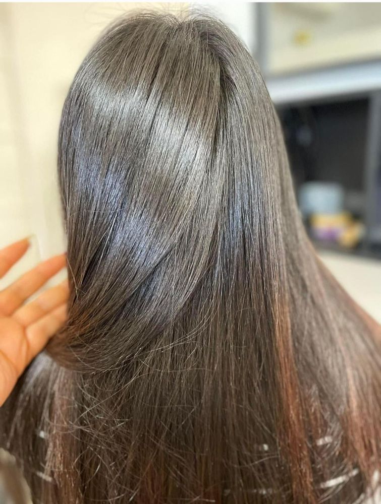 Mil Rosas Salon Image