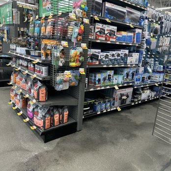 Pet Supplies Plus - Pet Groomers Near Me - St. Peters, Missouri