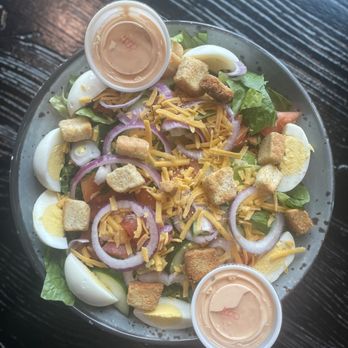 The Bluffs Bistro - Salad Near Me - Natchez, Mississippi