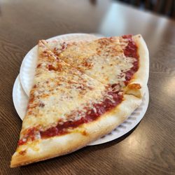 Vinnie’s Pizza - Cheese Slice