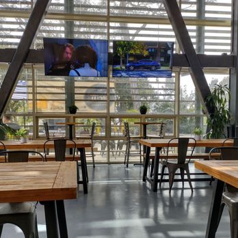 Ridgewalk Social - Partial view of the interior seating - Burgers Near Me - La Jolla, California Ridgewalk Social - Partial view of the interior seating - Burgers Near Me - La Jolla, California