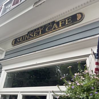 Bristol Sunset Cafe - Sign - Breakfast & Brunch Near Me - Bristol, Rhode Island