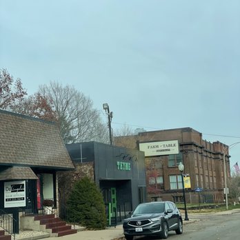 Thyme Craft Kitchen - American Near Me - Peru, Illinois