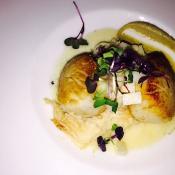 The Ebbitt Room - Scallops appetizer. Delicous - American Near Me - Cape May, New Jersey