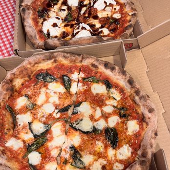 Cosecha Wood Fired Pizza - Street Vendors Near Me - Tujunga , California