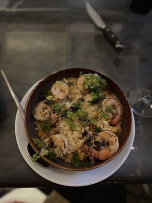 Slowly Restaurant and Lounge by null