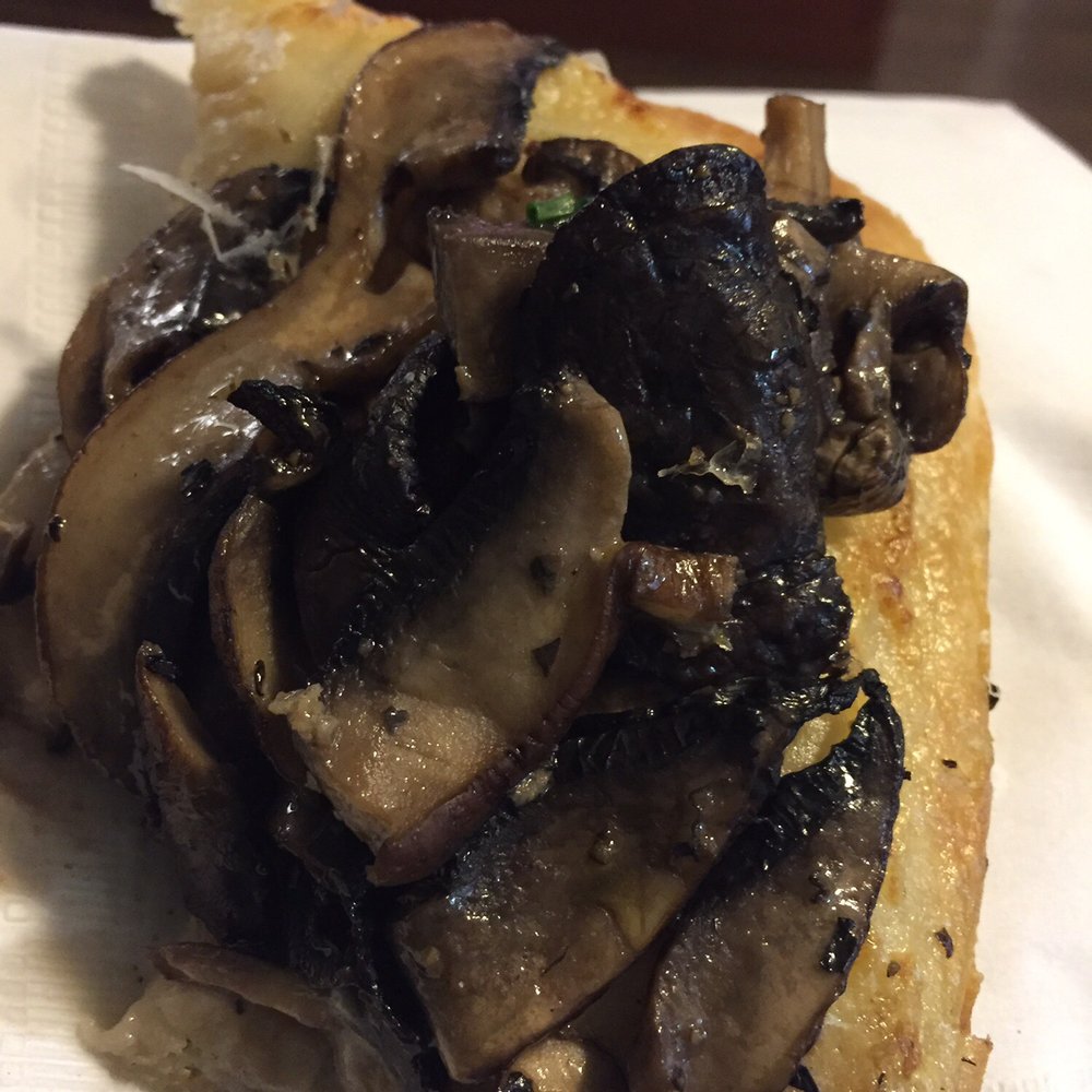Levetto - Funghi pizza most plentiful! - Italian Near Me - Toronto, Ontario Levetto - Funghi pizza most plentiful! - Italian Near Me - Toronto, Ontario