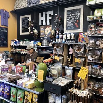 Hollywood Feed - Pay counter - Pet Stores Near Me - Austin, Texas