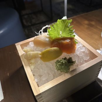 Dusk - Scallop and salmon sashimi - Cocktail Bars Near Me - Naples, Florida