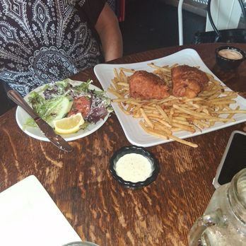 Emberz - Fish and chips with the side salad - Wine Bars Near Me - Sonora, California