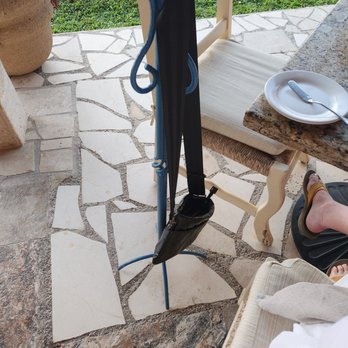 Oscars Puerto Vallarta - A purse stand.  Very high class...queen Elizabeth ish...r.i.p. - International Near Me - Puerto Vallarta, JAL
