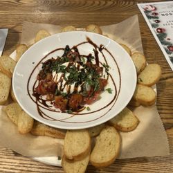 Uno Pizzeria & Grill - Burrata!