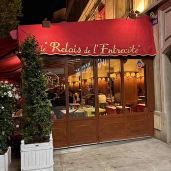 Le Relais de l'Entrecôte - Steakhouses Near Me - Paris, 75 Le Relais de l'Entrecôte - Steakhouses Near Me - Paris, 75