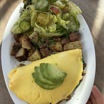 C&H Bagels - Omelette with salad and potatoes - Bagels Near Me - Los Angeles, California C&H Bagels - Omelette with salad and potatoes - Bagels Near Me - Los Angeles, California