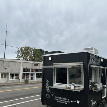 Woven Coffee Roasters - Outside of trailer & pickup window - Coffee & Tea Near Me Woven Coffee Roasters - Outside of trailer & pickup window - Coffee & Tea Near Me