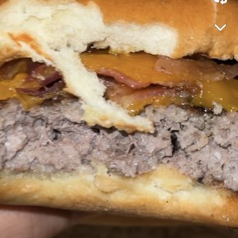 Cheddar's Scratch Kitchen - Bacon Cheeseburger - American Near Me - Jacksonville, Florida