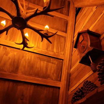 Cozy Pine - Roof of "tent" booth - Speakeasies Near Me - Irvine, California Cozy Pine - Roof of "tent" booth - Speakeasies Near Me - Irvine, California