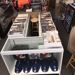 Baseball Cards & Collectibles - Card Table