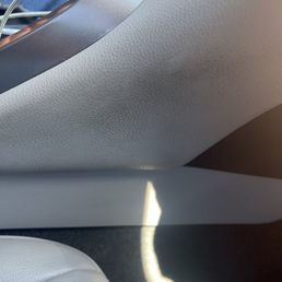 Side console. Side console.