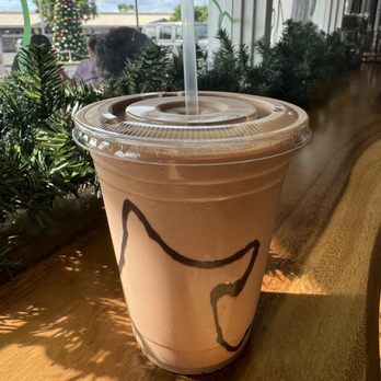 Island Corner Cafe - Chocolate Banana Smoothie - Coffee & Tea Near Me - Kailua-Kona, Hawaii