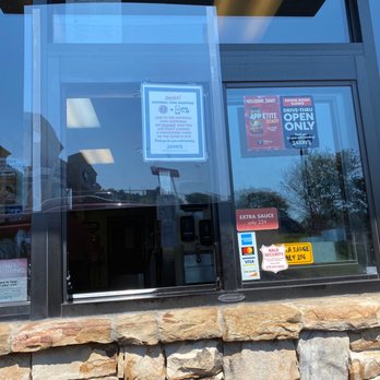 Zaxbys - Fast Food Near Me - Doraville, Georgia